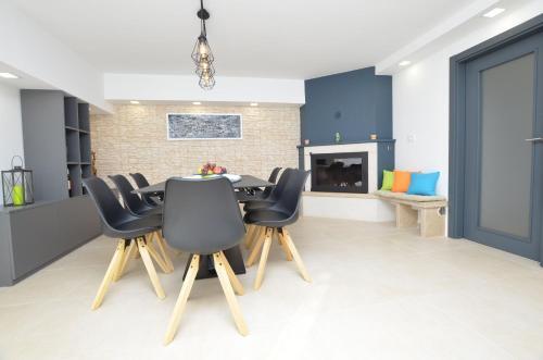 Holiday Home Villa Deal