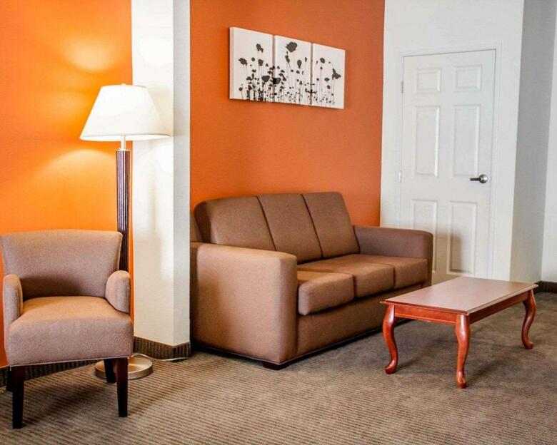 Hotel Sleep Inn & Suites