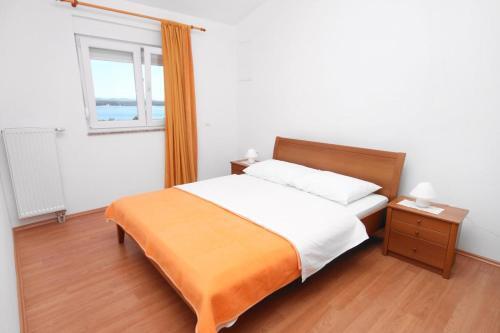 Apartments By The Sea Tkon (pasman) - 6215