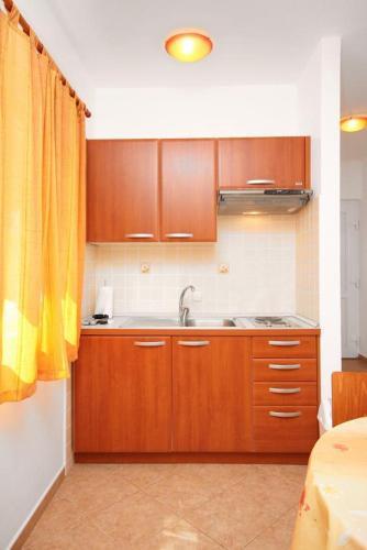 Apartments By The Sea Tkon (pasman) - 6215