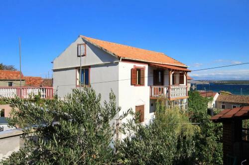 Apartments With A Parking Space Tkon (pasman) - 8411