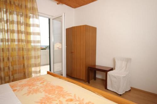 Apartments With A Parking Space Tkon (pasman) - 4307