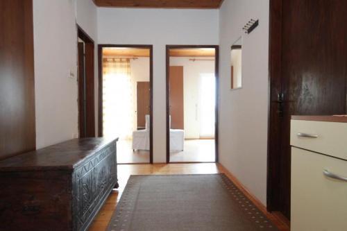 Apartments With A Parking Space Tkon (pasman) - 4307