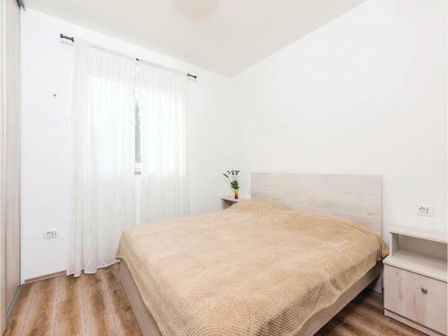 One-bedroom Apartment In Tribalj