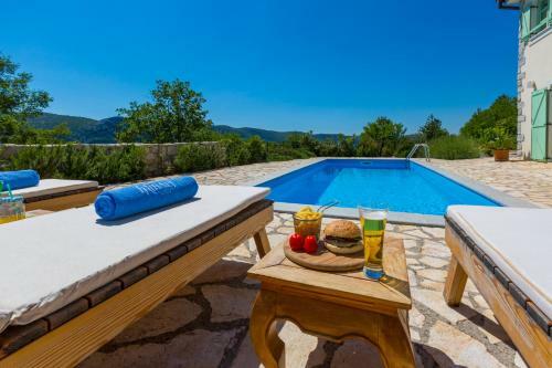 Villa Tribalj