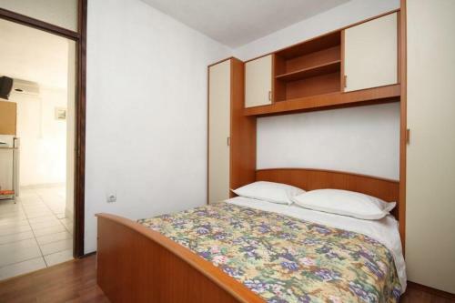 Apartments With A Parking Space Mavarstica (ciovo) - 8685
