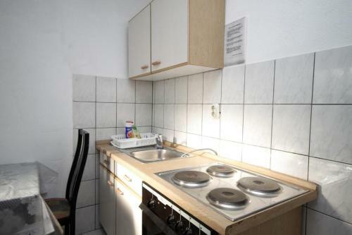 Apartments With A Parking Space Mavarstica (ciovo) - 8685