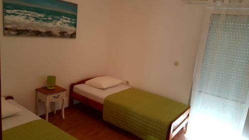 Apartments With A Parking Space Mavarstica (ciovo) - 8685