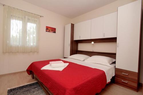 Apartments With A Parking Space Mavarstica (ciovo) - 11563