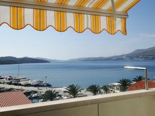 Apartment Okrug Gornji 11374a