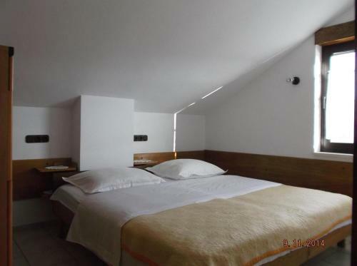 Apartment Okrug Gornji 11374a