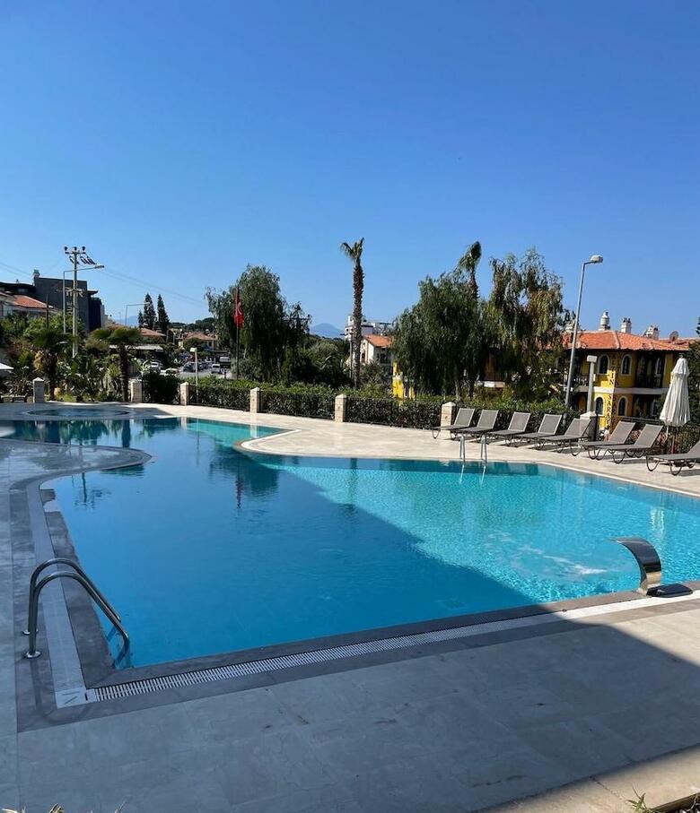 Apartamentos Hotel Carina