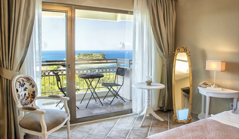 Apartamentos Hotel Carina