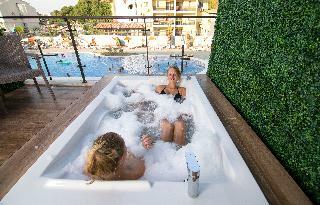 Hotel Mirage World