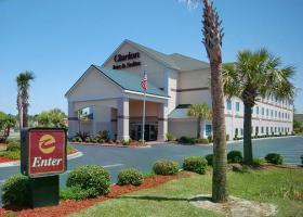 Hotel Clarion Inn & Suites
