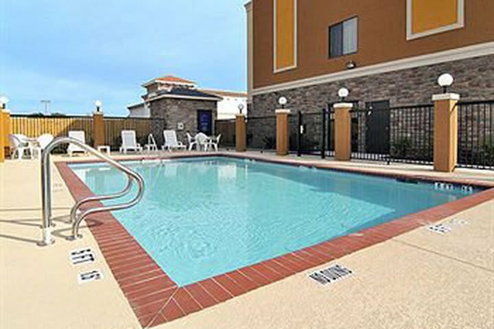 Hotel Comfort Suites West Energy Corridor