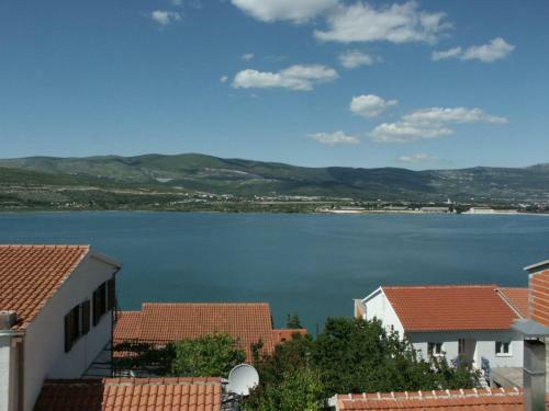 Apartment Mastrinka 2050b