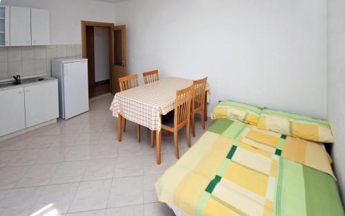Apartments With Wifi Seget Vranjica (trogir) - 4870