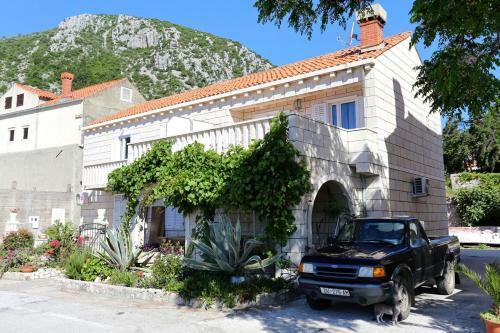 Apartment Trstenik 4570a