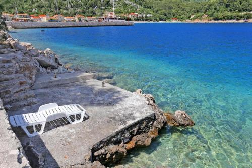 Apartment Trstenik 10119b