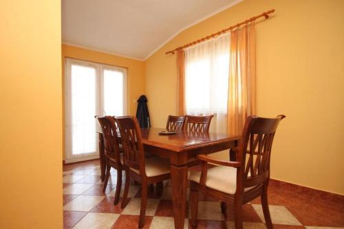 Apartment Ugljan 8239d