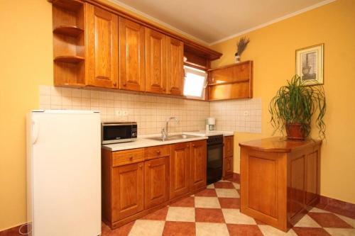 Apartment Ugljan 8239d