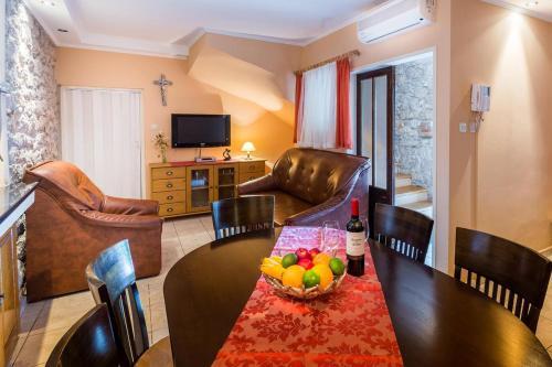 Apartment Ugljan 8239d