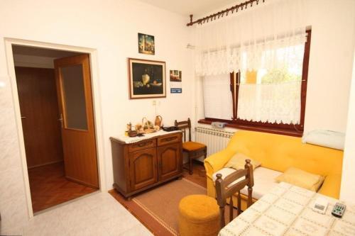 Apartments By The Sea Ugljan - 829