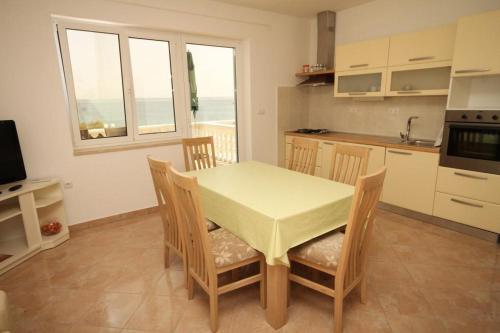 Apartments By The Sea Ugljan - 829