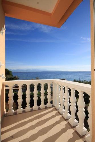 Apartments By The Sea Ugljan - 829