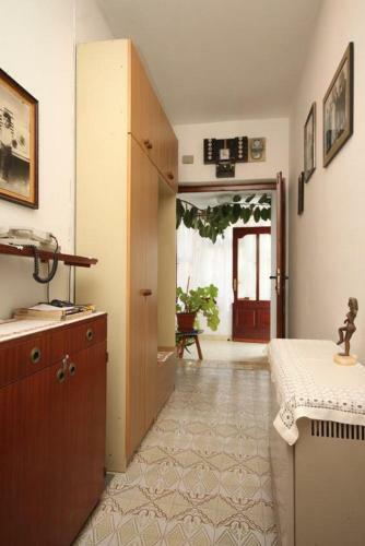 Apartments By The Sea Ugljan - 8304