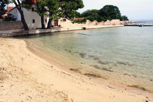 Apartments By The Sea Ugljan - 8468