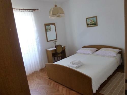 Apartments By The Sea Ugljan - 13764