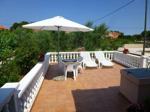 Apartments By The Sea Ugljan - 13764