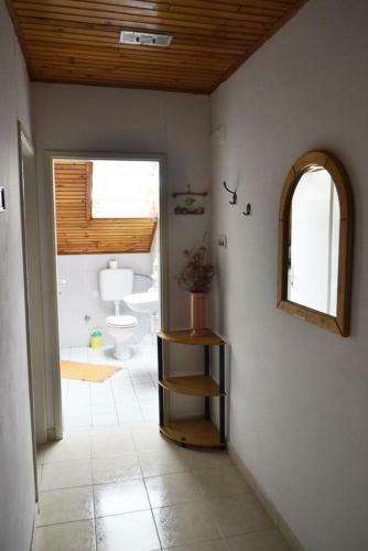 Apartments With A Parking Space Ugljan - 8241