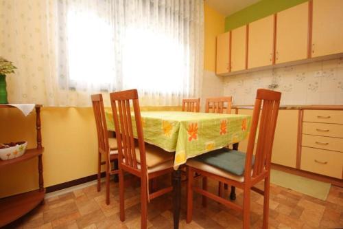 Apartments By The Sea Ugljan - 8519