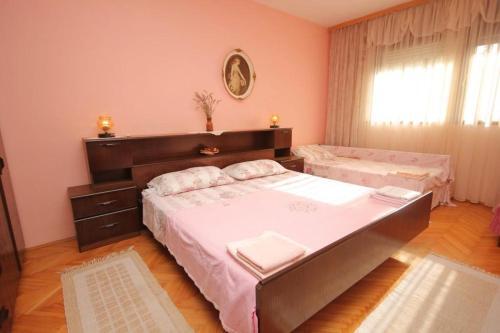 Apartments By The Sea Ugljan - 8519