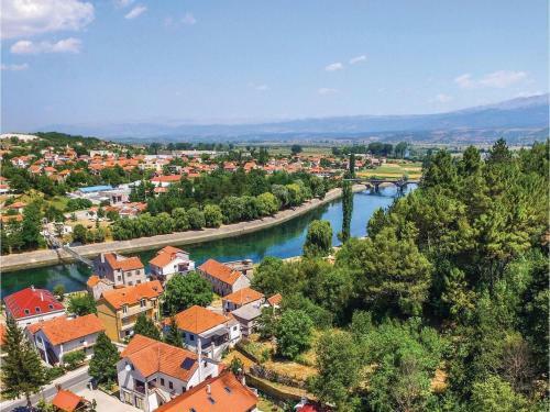 Three-bedroom Holiday Home In Ugljane