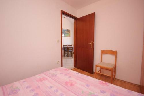 Apartments With A Parking Space Kraj (pasman) - 8259
