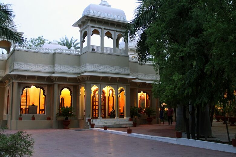 Hotel Rajputana Resort (t)