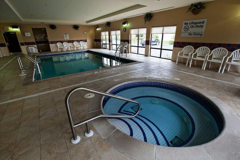 Hotel Hampton Inn Napanee-ontario Canada