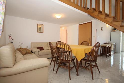 Apartments With A Parking Space Umag - 7043