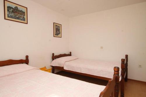 Apartments With A Parking Space Umag - 7043