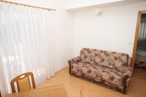 Apartments With A Parking Space Umag - 2548