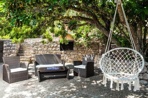 Pebble Bay Paradise House