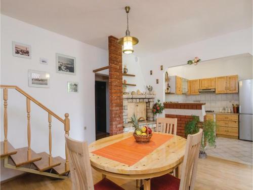 Three-bedroom Apartment In Vela Luka