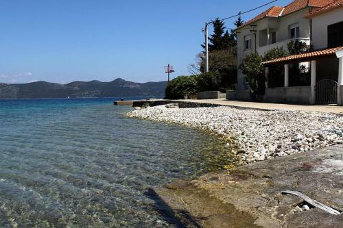 Apartments By The Sea Veli Iz (iz) - 6255