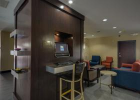 Hotel Comfort Inn & Suites Fm1960-champions