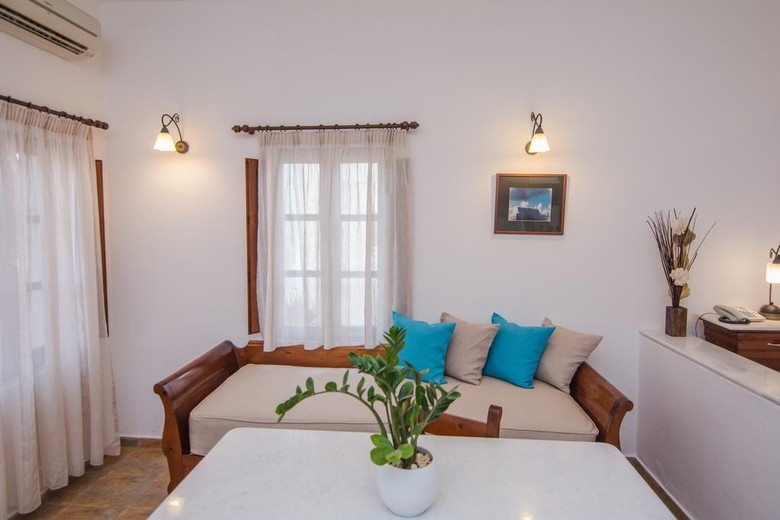 Hotel En Plo Boutique Suites (pool View Apart)