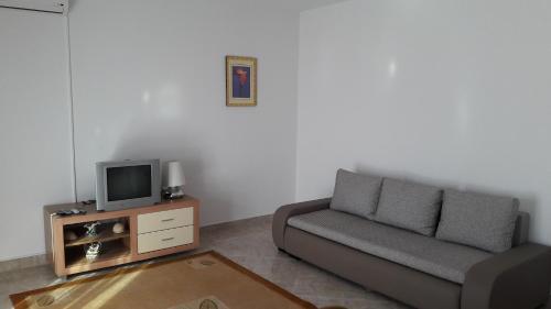 Apartments With A Parking Space Vinisce (trogir) - 12637